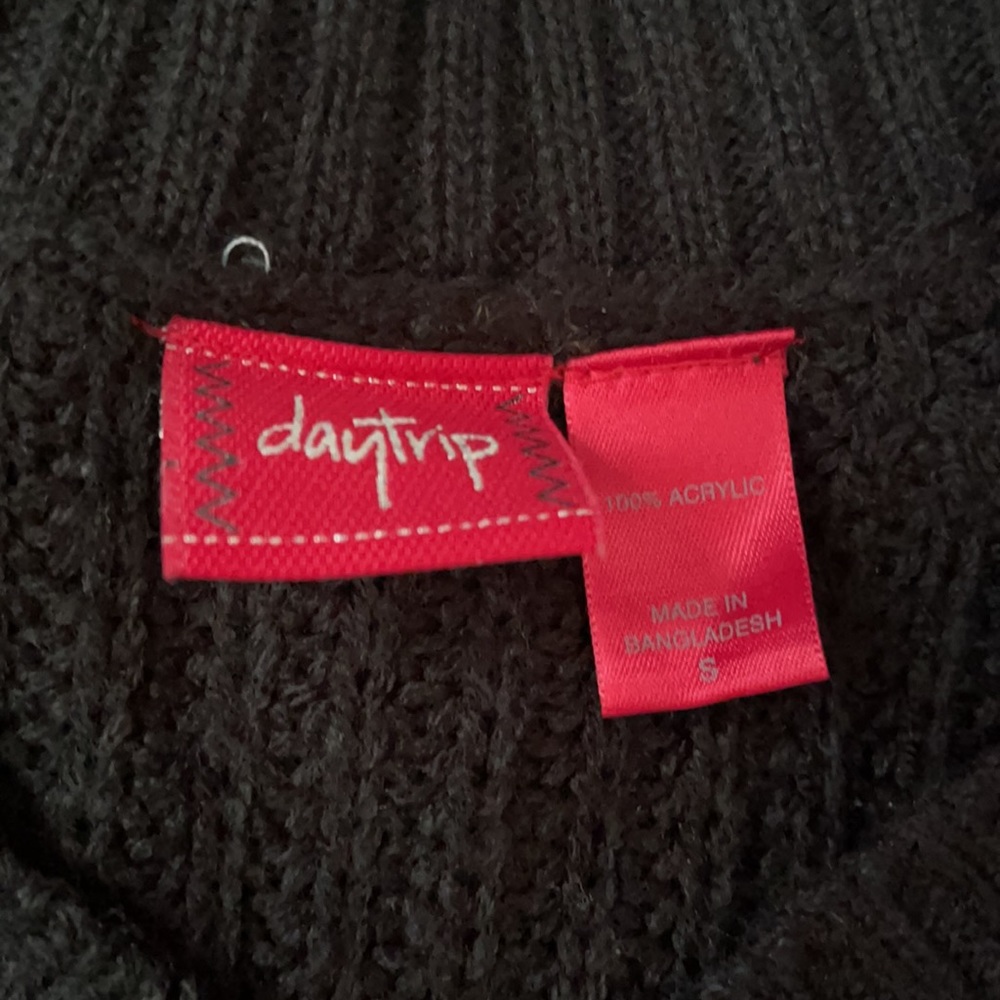 Two sweaters! - Picture 3 of 5
